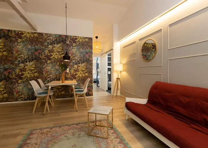 Little Suite Apartments